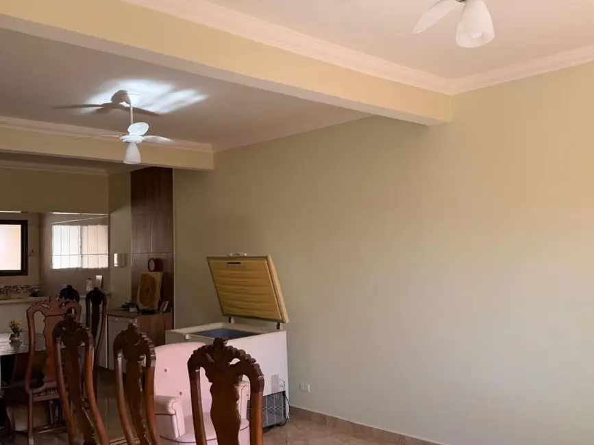 Foto 3 de Casa com 3 quartos à venda, 275m2 em Peruibe - SP