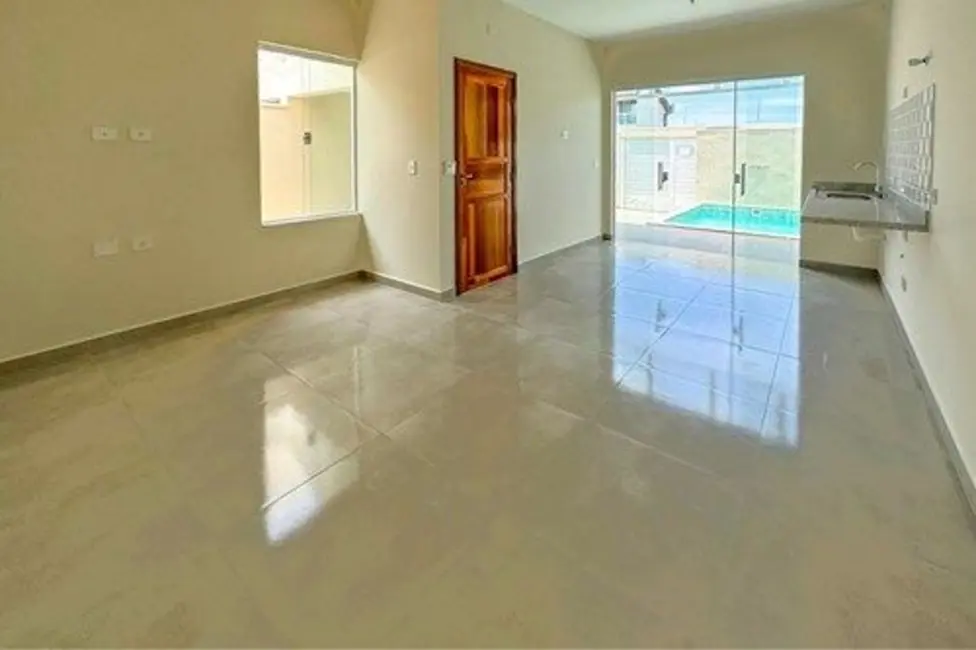 Foto 9 de Casa com 3 quartos à venda, 150m2 em Peruibe - SP