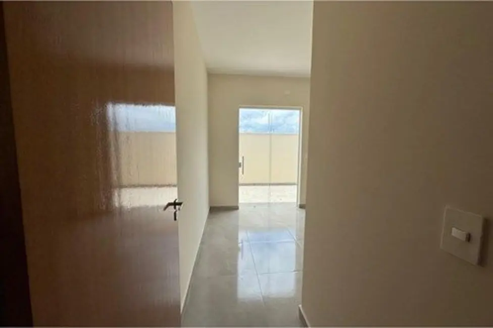 Foto 2 de Casa com 3 quartos à venda, 150m2 em Peruibe - SP