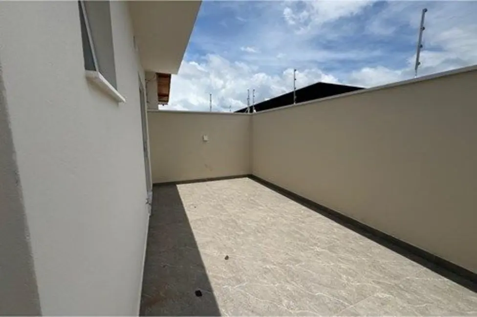 Foto 4 de Casa com 3 quartos à venda, 150m2 em Peruibe - SP
