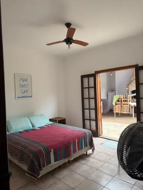 Casa com 3 quartos à venda, 360m2 em Peruibe - SP - imagem 8 Foto 8 de Casa com 3 quartos à venda, 360m2 em Peruibe - SP