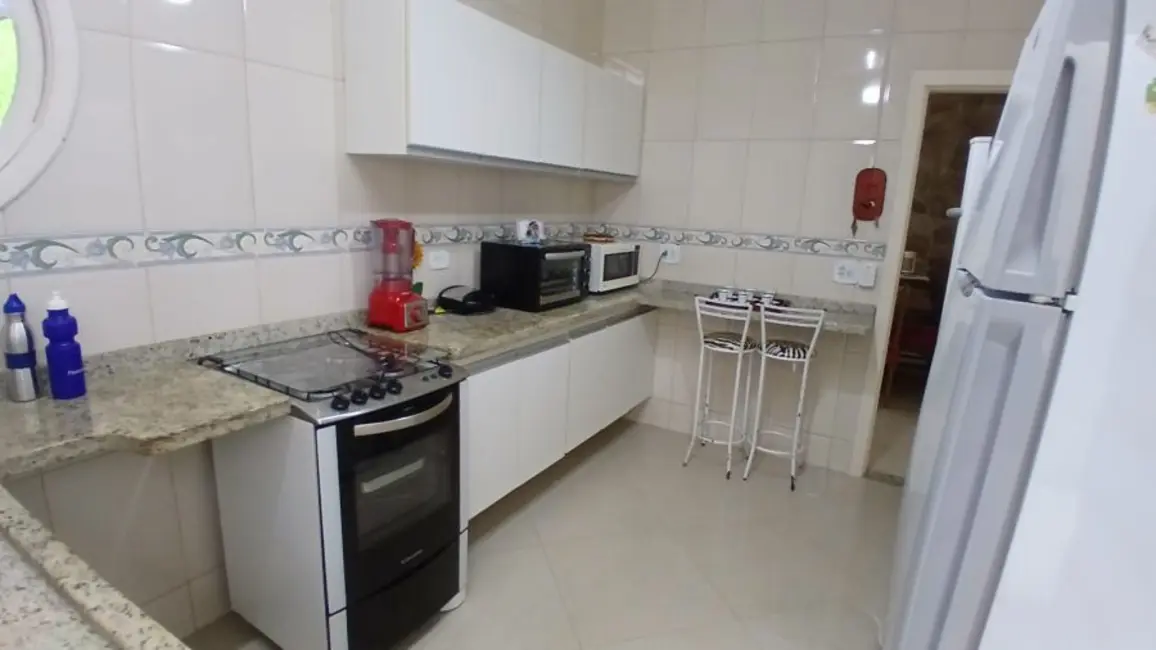 Casa com 3 quartos à venda, 250m2 em Peruibe - SP - imagem 7 Foto 7 de Casa com 3 quartos à venda, 250m2 em Peruibe - SP