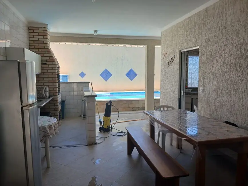 Foto 5 de Casa com 3 quartos à venda, 25m2 em Peruibe - SP