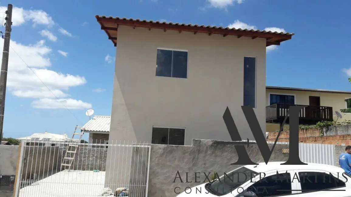 Casa com 2 quartos à venda, 60m2 em São João do Rio Vermelho, Florianopolis - SC - imagem 1 Foto 1 de Casa com 2 quartos à venda, 60m2 em São João do Rio Vermelho, Florianopolis - SC