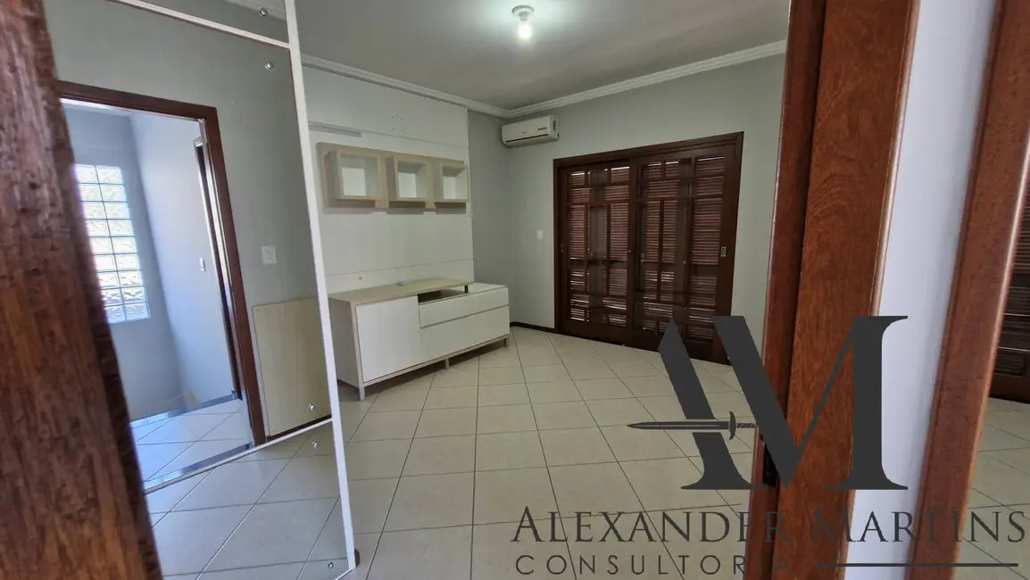 Foto 6 de Casa com 3 quartos à venda, 400m2 em Ingleses do Rio Vermelho, Florianopolis - SC