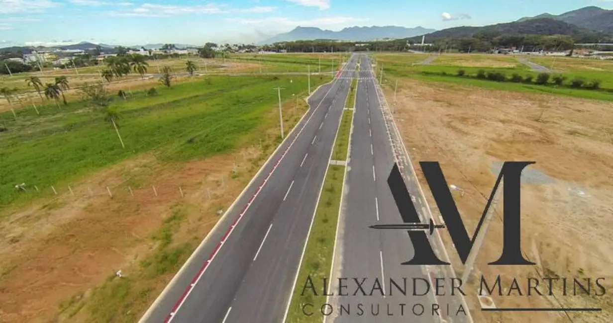 Foto 2 de Terreno / Lote à venda, 729m2 em Centro, Sao Jose - SC