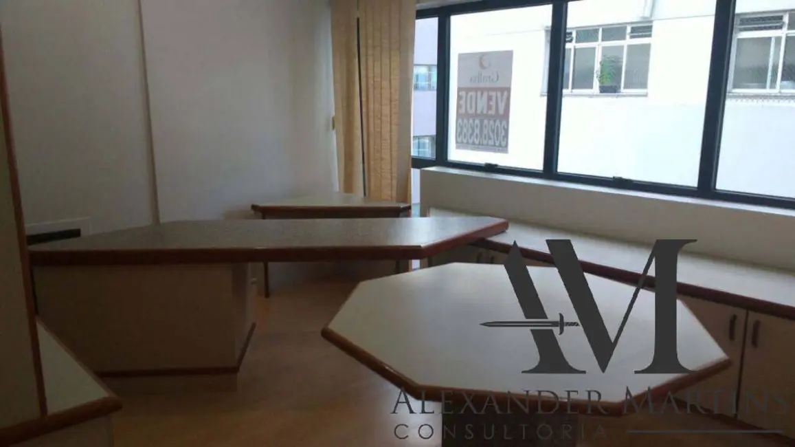Foto 2 de Sala Comercial à venda, 61m2 em Centro, Florianopolis - SC
