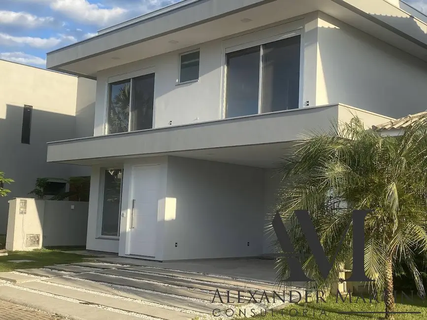 Casa com 3 quartos à venda, 226m2 em Vargem Pequena, Florianopolis - SC - imagem 1 Foto 1 de Casa com 3 quartos à venda, 226m2 em Vargem Pequena, Florianopolis - SC