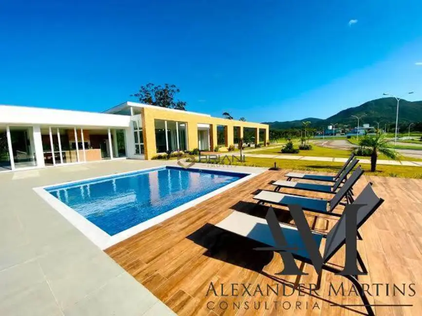 Foto 1 de Terreno / Lote à venda, 400m2 em Ratones, Florianopolis - SC