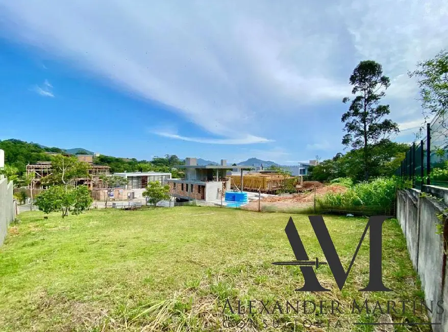 Foto 8 de Terreno / Lote à venda, 818m2 em Cacupé, Florianopolis - SC