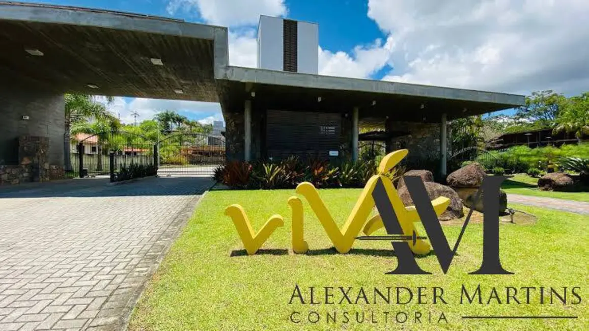 Foto 2 de Terreno / Lote à venda, 818m2 em Cacupé, Florianopolis - SC