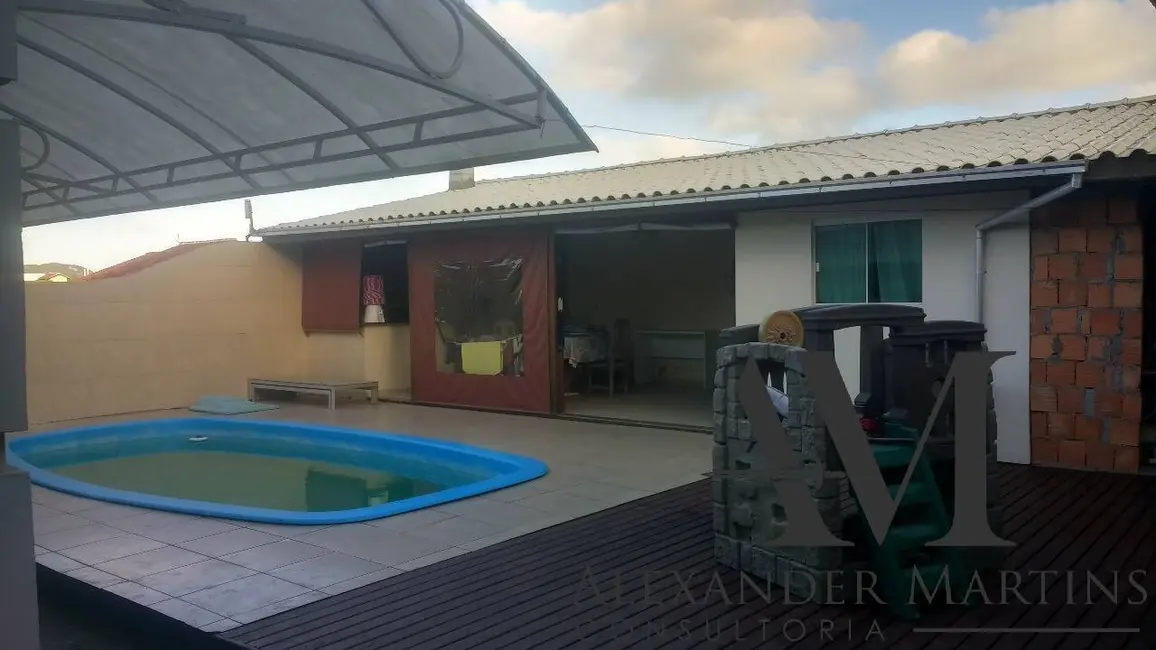 Foto 1 de Casa com 3 quartos à venda, 160m2 em São João do Rio Vermelho, Florianopolis - SC