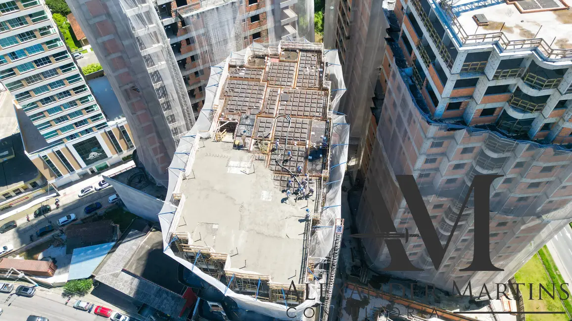 Foto 9 de Apartamento com 2 quartos à venda, 67m2 em Itapema - SC