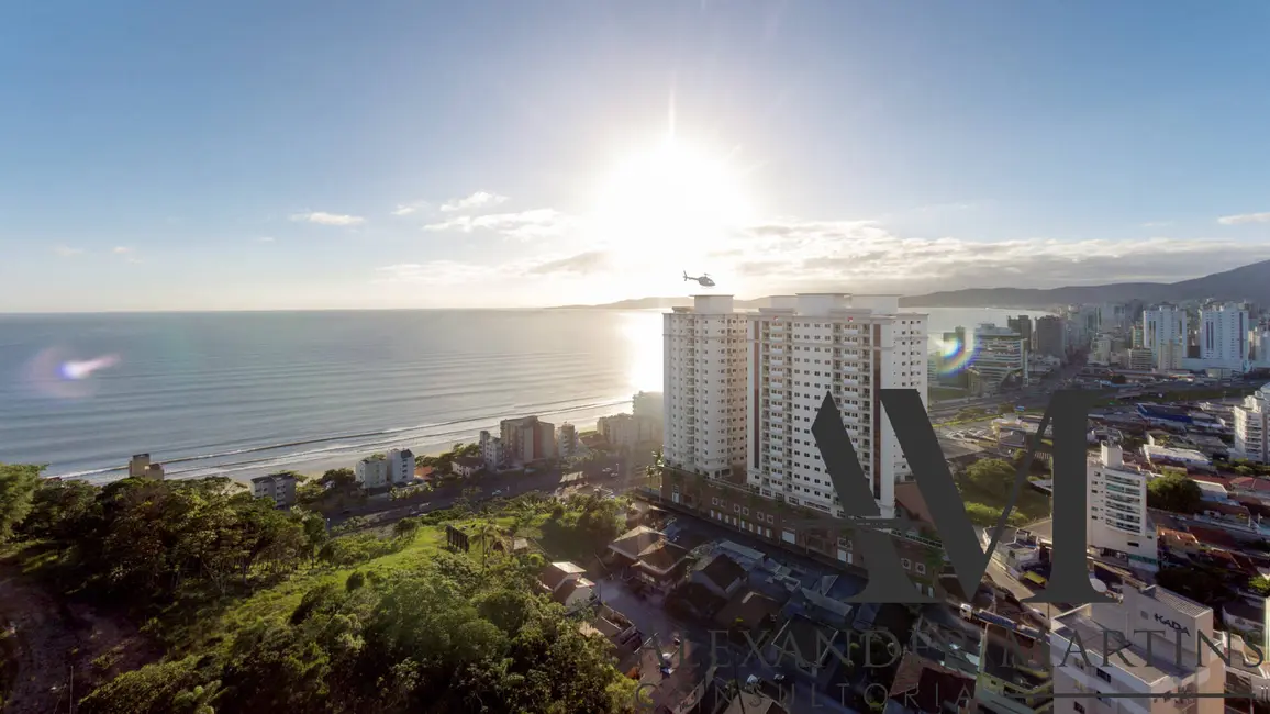 Foto 1 de Apartamento com 2 quartos à venda, 67m2 em Itapema - SC