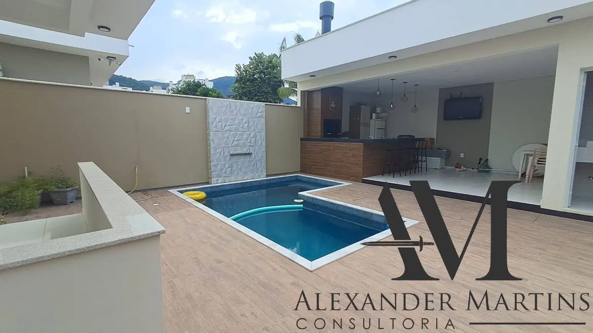 Foto 1 de Casa com 3 quartos à venda, 187m2 em Pedra Branca, Palhoca - SC