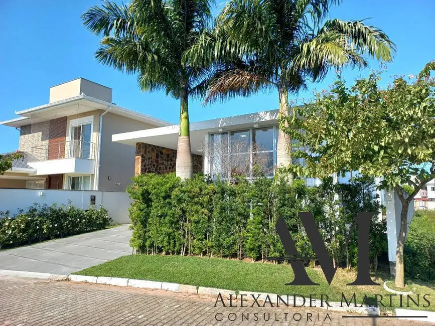 Casa com 2 quartos à venda, 224m2 em Campeche, Florianopolis - SC - imagem 1 Foto 1 de Casa com 2 quartos à venda, 224m2 em Campeche, Florianopolis - SC