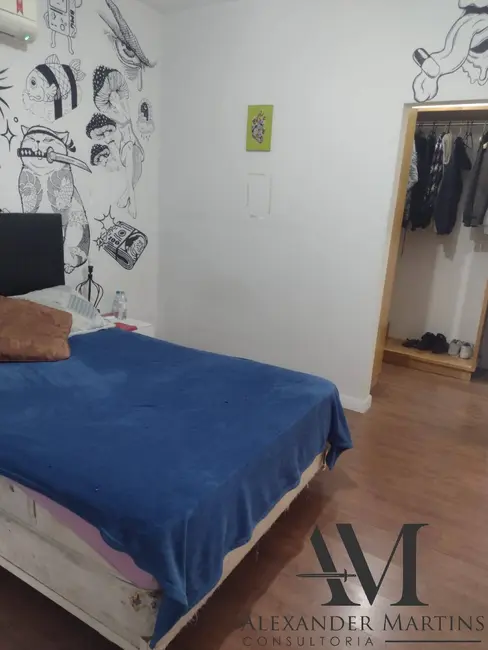 Foto 6 de Casa com 5 quartos à venda, 200m2 em São João do Rio Vermelho, Florianopolis - SC