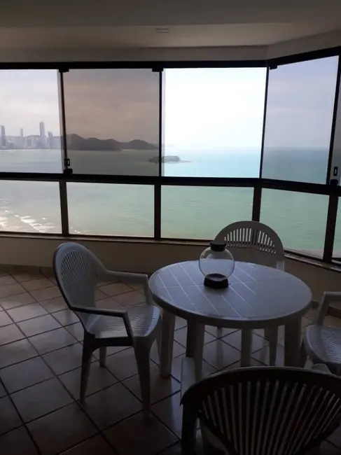 Apartamento com 4 quartos à venda e para alugar, 180m2 em Centro, Balneario Camboriu - SC - imagem 3 Foto 3 de Apartamento com 4 quartos à venda e para alugar, 180m2 em Centro, Balneario Camboriu - SC