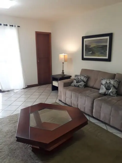 Apartamento com 4 quartos à venda e para alugar, 180m2 em Centro, Balneario Camboriu - SC - imagem 8 Foto 8 de Apartamento com 4 quartos à venda e para alugar, 180m2 em Centro, Balneario Camboriu - SC