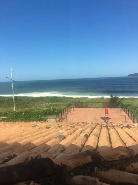 Casa com 5 quartos à venda, 850m2 em Centro, Balneario Picarras - SC - imagem 5 Foto 5 de Casa com 5 quartos à venda, 850m2 em Centro, Balneario Picarras - SC