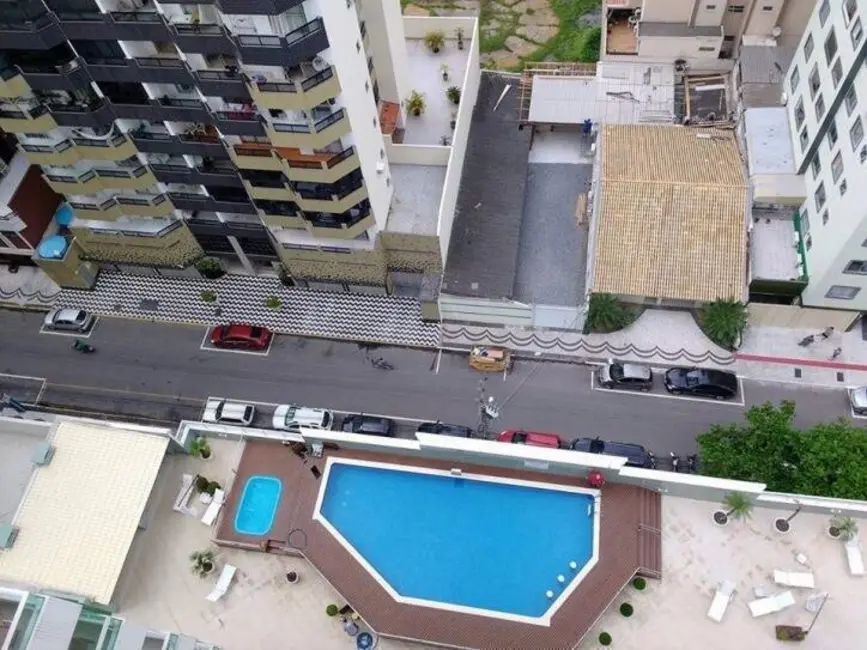 Apartamento com 2 quartos para alugar, 90m2 em Centro, Balneario Camboriu - SC - imagem 2 Foto 2 de Apartamento com 2 quartos para alugar, 90m2 em Centro, Balneario Camboriu - SC