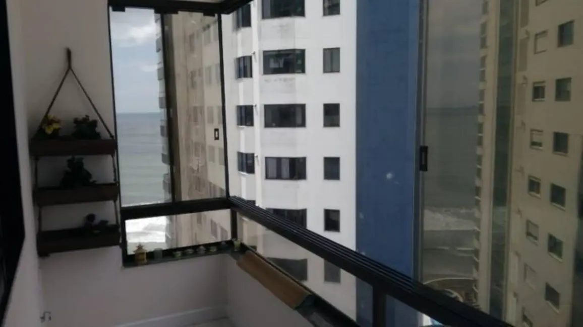 Apartamento com 3 quartos à venda e para alugar, 100m2 em Centro, Balneario Camboriu - SC - imagem 5 Foto 5 de Apartamento com 3 quartos à venda e para alugar, 100m2 em Centro, Balneario Camboriu - SC