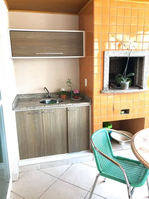 Apartamento com 3 quartos à venda e para alugar, 120m2 em Centro, Balneario Camboriu - SC - imagem 6 Foto 6 de Apartamento com 3 quartos à venda e para alugar, 120m2 em Centro, Balneario Camboriu - SC