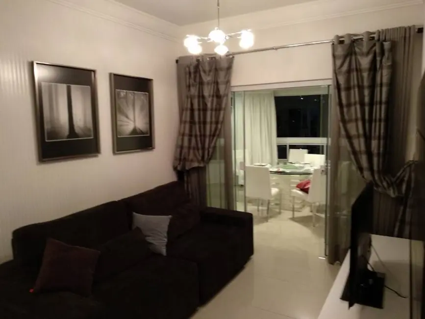 Apartamento com 3 quartos à venda e para alugar, 150m2 em Centro, Balneario Camboriu - SC - imagem 8 Foto 8 de Apartamento com 3 quartos à venda e para alugar, 150m2 em Centro, Balneario Camboriu - SC