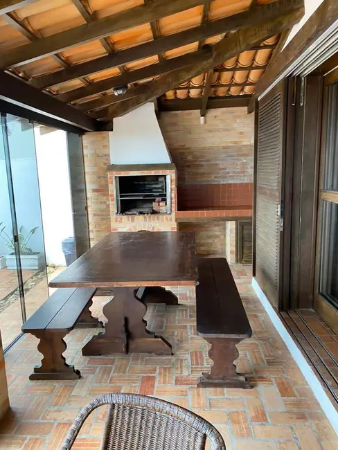 Foto 6 de Casa com 5 quartos à venda e para alugar, 850m2 em Centro, Balneario Picarras - SC