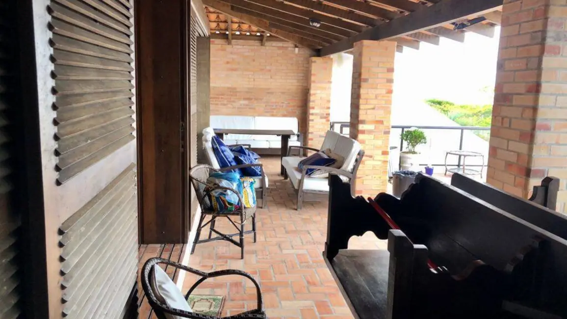 Foto 8 de Casa com 5 quartos à venda e para alugar, 850m2 em Centro, Balneario Picarras - SC