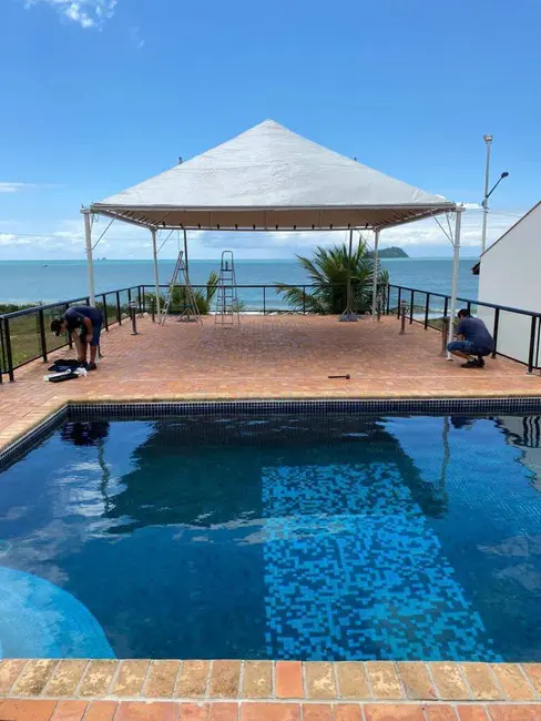 Foto 3 de Casa com 5 quartos à venda e para alugar, 850m2 em Centro, Balneario Picarras - SC