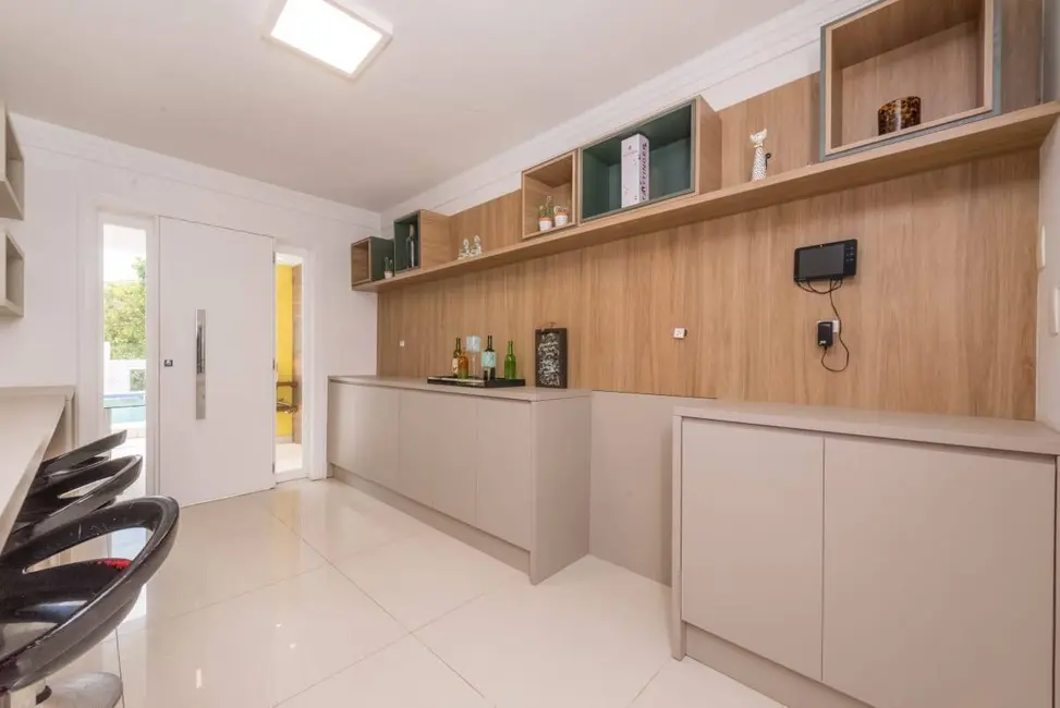 Sobrado com 3 quartos à venda, 350m2 em Praia das Taquaras, Balneario Camboriu - SC - imagem 8 Foto 8 de Sobrado com 3 quartos à venda, 350m2 em Praia das Taquaras, Balneario Camboriu - SC