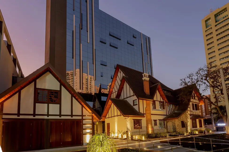 Sala Comercial para alugar, 273m2 em Batel, Curitiba - PR - imagem 9 Foto 9 de Sala Comercial para alugar, 273m2 em Batel, Curitiba - PR