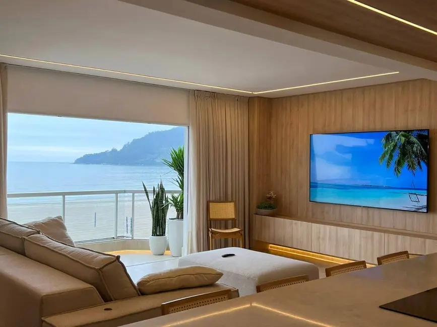 Apartamento com 4 quartos à venda e para alugar, 230m2 em Centro, Balneario Camboriu - SC - imagem 4 Foto 4 de Apartamento com 4 quartos à venda e para alugar, 230m2 em Centro, Balneario Camboriu - SC