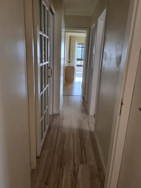 Apartamento com 3 quartos à venda e para alugar, 220m2 em Centro, Balneario Camboriu - SC - imagem 4 Foto 4 de Apartamento com 3 quartos à venda e para alugar, 220m2 em Centro, Balneario Camboriu - SC