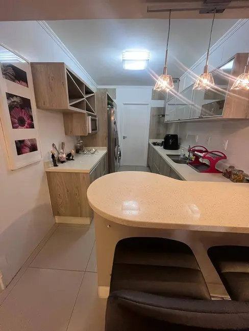 Apartamento com 3 quartos à venda e para alugar, 150m2 em Centro, Balneario Camboriu - SC - imagem 8 Foto 8 de Apartamento com 3 quartos à venda e para alugar, 150m2 em Centro, Balneario Camboriu - SC