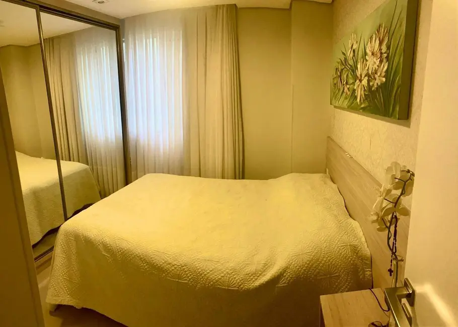 Apartamento com 3 quartos à venda e para alugar, 120m2 em Centro, Balneario Camboriu - SC - imagem 8 Foto 8 de Apartamento com 3 quartos à venda e para alugar, 120m2 em Centro, Balneario Camboriu - SC