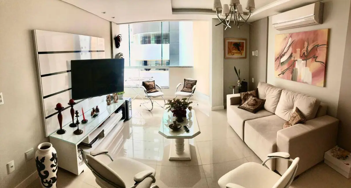 Apartamento com 3 quartos à venda e para alugar, 120m2 em Centro, Balneario Camboriu - SC - imagem 5 Foto 5 de Apartamento com 3 quartos à venda e para alugar, 120m2 em Centro, Balneario Camboriu - SC