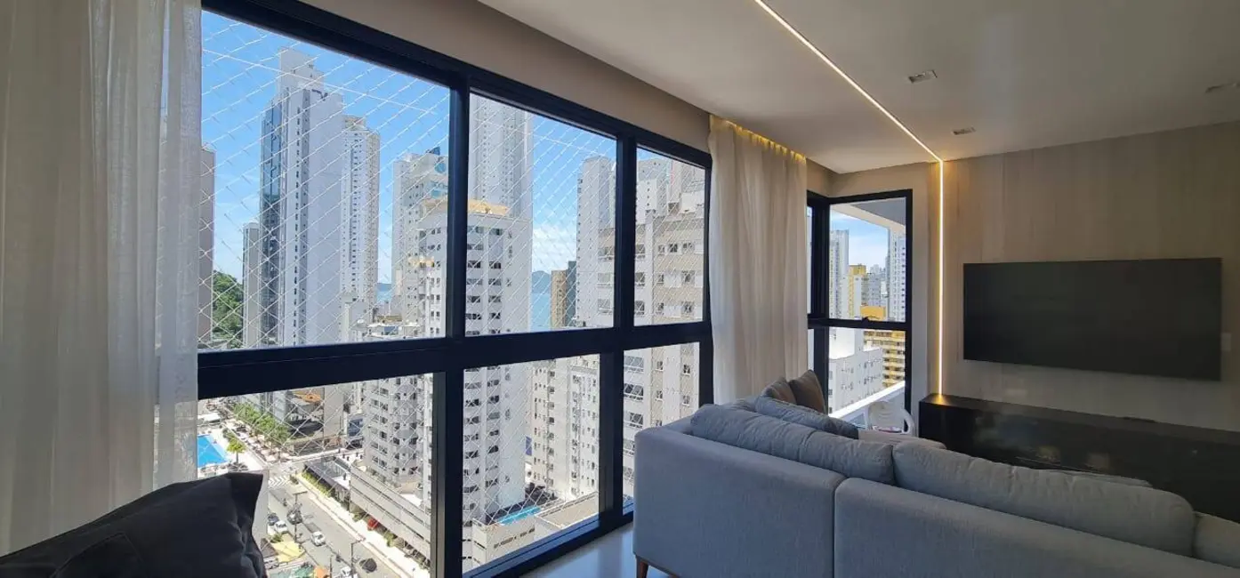 Apartamento com 4 quartos para alugar, 250m2 em Pioneiros, Balneario Camboriu - SC - imagem 3 Foto 3 de Apartamento com 4 quartos para alugar, 250m2 em Pioneiros, Balneario Camboriu - SC