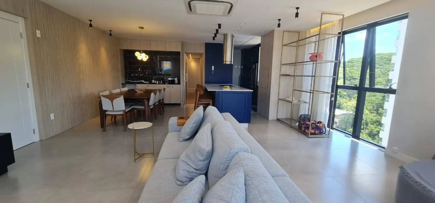Foto 1 de Apartamento com 4 quartos para alugar, 250m2 em Pioneiros, Balneario Camboriu - SC