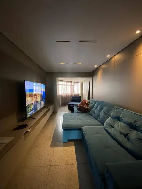 Apartamento com 4 quartos para alugar, 180m2 em Centro, Balneario Camboriu - SC - imagem 2 Foto 2 de Apartamento com 4 quartos para alugar, 180m2 em Centro, Balneario Camboriu - SC