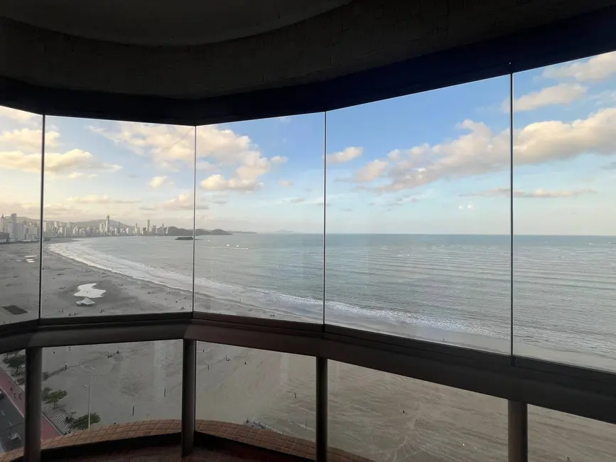 Foto 1 de Apartamento com 3 quartos à venda e para alugar, 120m2 em Centro, Balneario Camboriu - SC