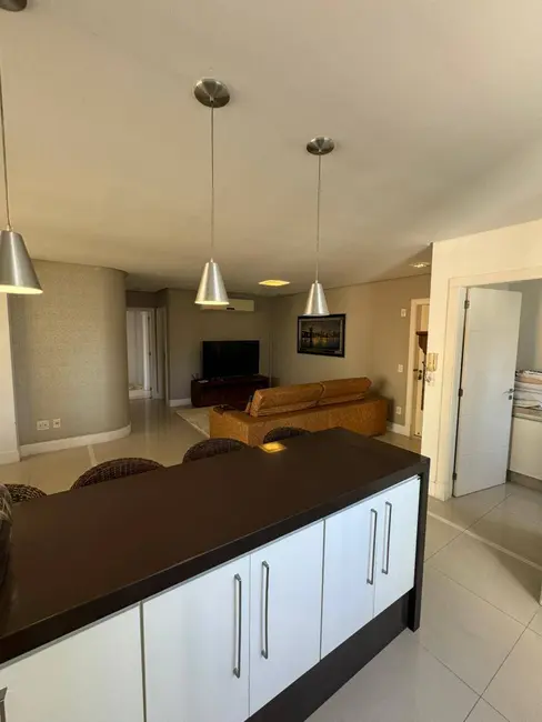 Apartamento com 3 quartos à venda e para alugar, 129m2 em Centro, Balneario Camboriu - SC - imagem 7 Foto 7 de Apartamento com 3 quartos à venda e para alugar, 129m2 em Centro, Balneario Camboriu - SC