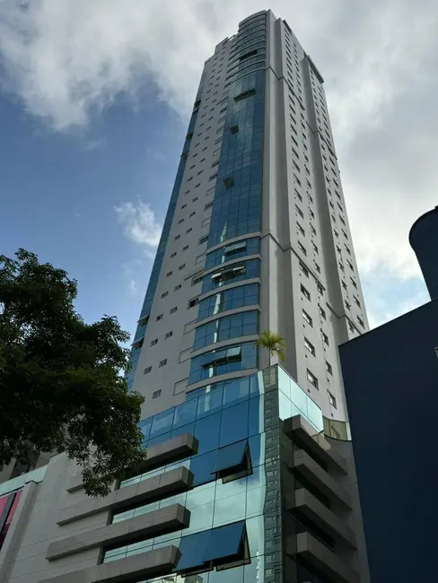 Apartamento com 3 quartos à venda e para alugar, 129m2 em Centro, Balneario Camboriu - SC - imagem 3 Foto 3 de Apartamento com 3 quartos à venda e para alugar, 129m2 em Centro, Balneario Camboriu - SC