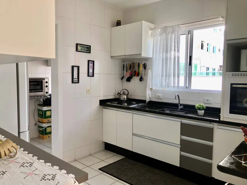 Apartamento com 3 quartos à venda, 98m2 em Centro, Balneario Camboriu - SC - imagem 5 Foto 5 de Apartamento com 3 quartos à venda, 98m2 em Centro, Balneario Camboriu - SC