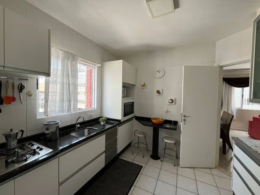 Apartamento com 3 quartos à venda, 98m2 em Centro, Balneario Camboriu - SC - imagem 3 Foto 3 de Apartamento com 3 quartos à venda, 98m2 em Centro, Balneario Camboriu - SC