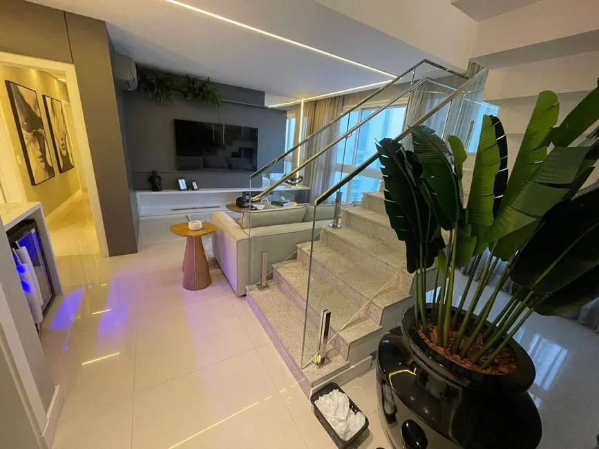 Foto 5 de Apartamento com 3 quartos à venda, 241m2 em Centro, Balneario Camboriu - SC