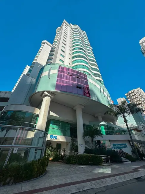 Foto 1 de Apartamento com 3 quartos à venda, 139m2 em Centro, Balneario Camboriu - SC