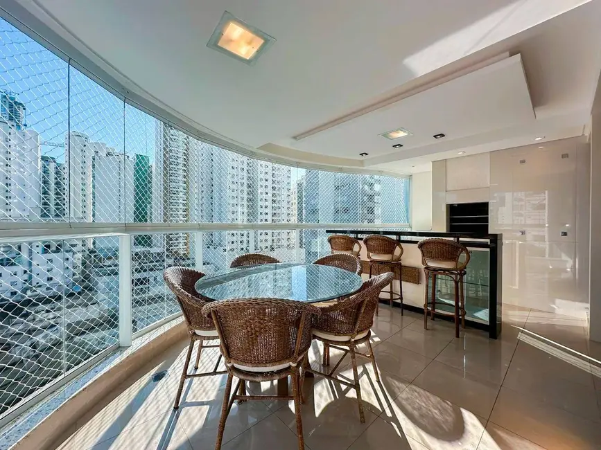 Apartamento com 3 quartos à venda, 139m2 em Centro, Balneario Camboriu - SC - imagem 5 Foto 5 de Apartamento com 3 quartos à venda, 139m2 em Centro, Balneario Camboriu - SC