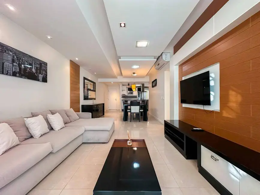 Apartamento com 3 quartos à venda, 139m2 em Centro, Balneario Camboriu - SC - imagem 3 Foto 3 de Apartamento com 3 quartos à venda, 139m2 em Centro, Balneario Camboriu - SC